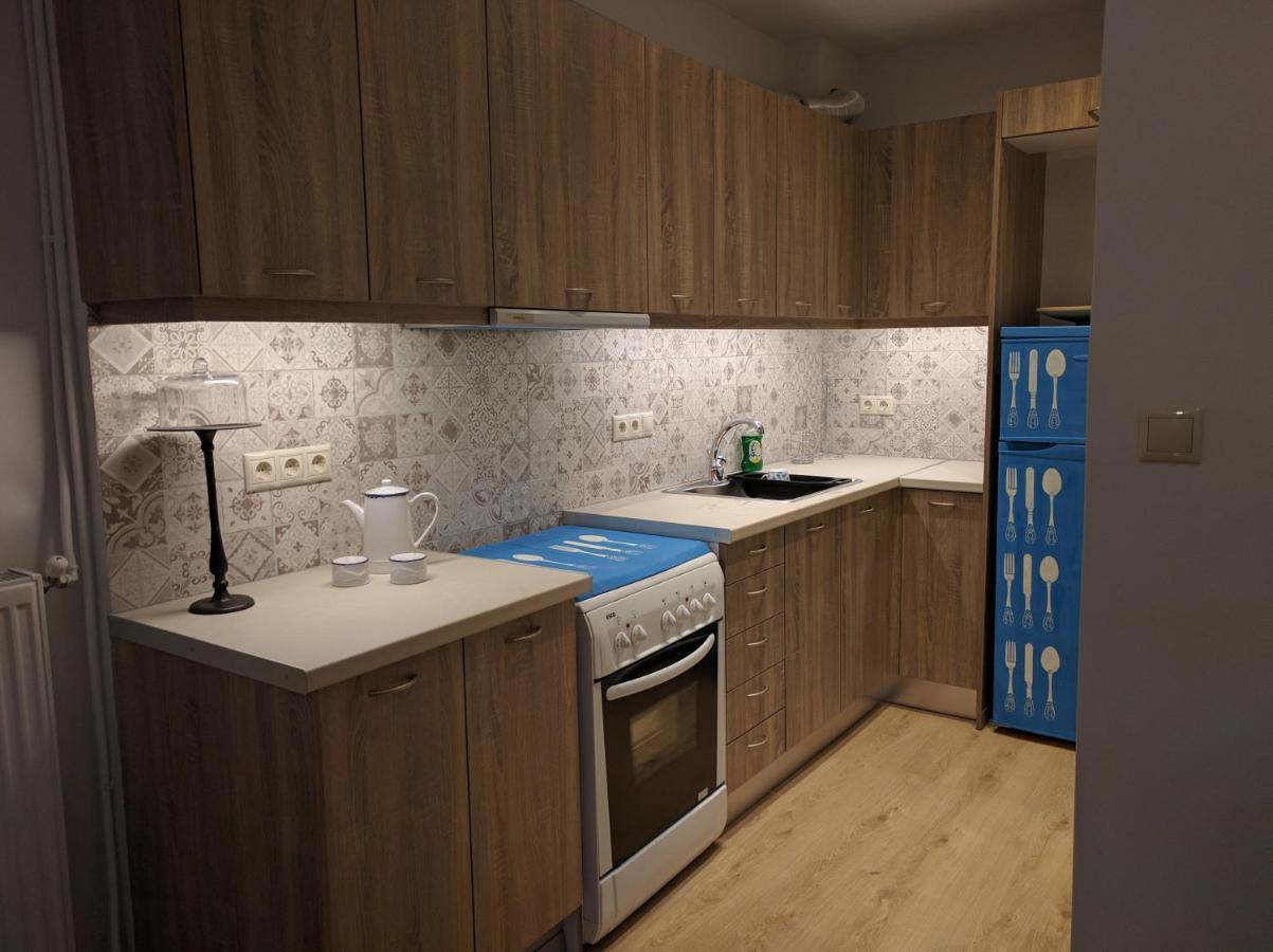 Cozy Ideally Located Center And Megaron Moussikis Metro Station Athens